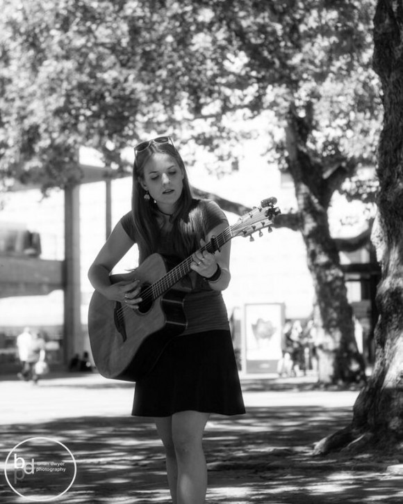 BQqI2vVCMAM5Xsg-580x724