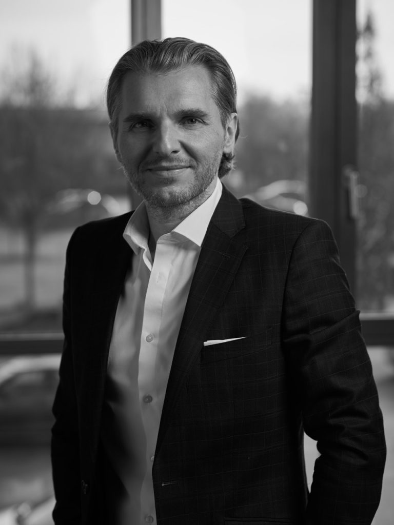Andreas-Modzelewski-Space-Bo